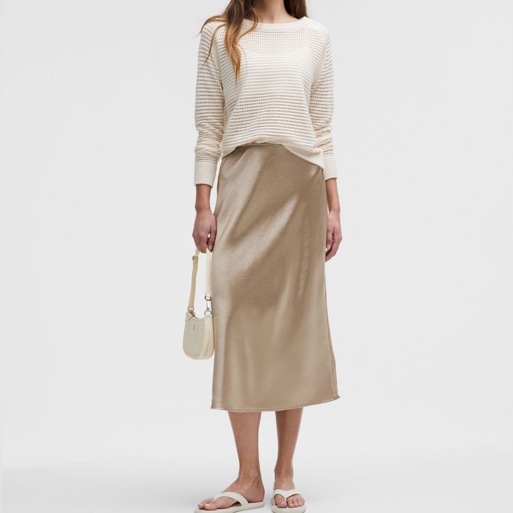 Lululemon Satin Midi Skirt Champagne Gold Size M NWT $118 - Picture 2 of 8
